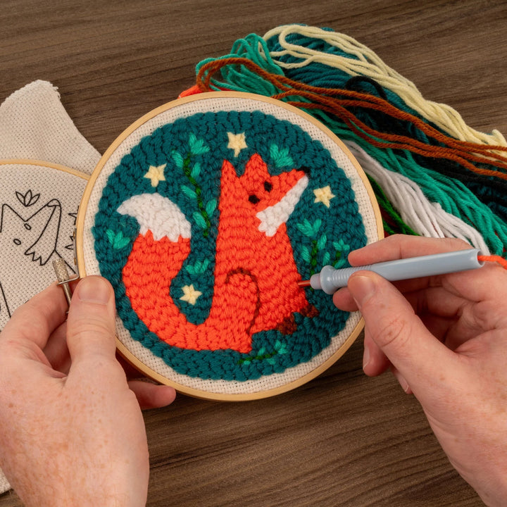 Kikkerland Gifts Fox Punch Needle