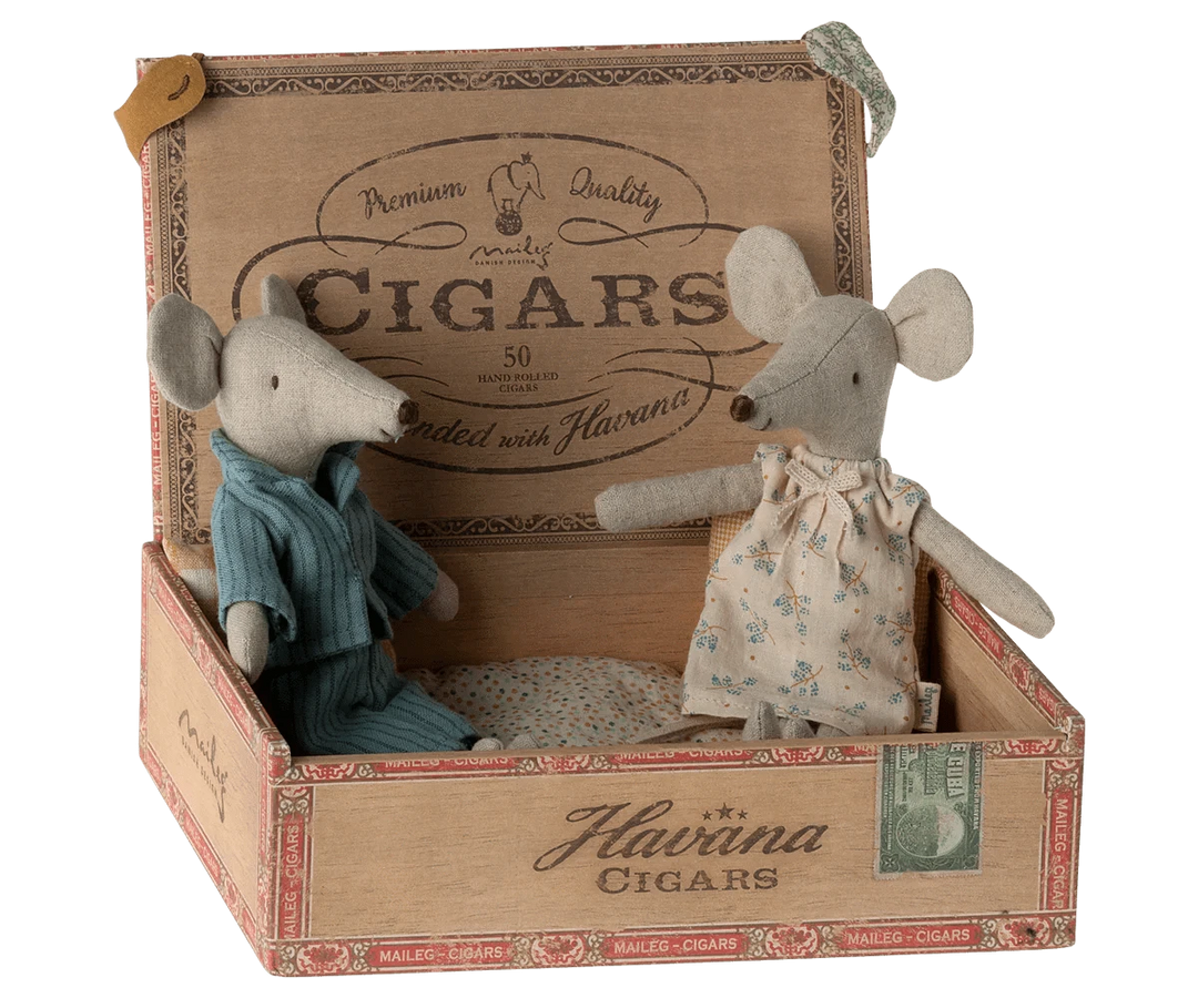 Maileg Toy Mum & Dad Mice in Cigarbox | Maileg
