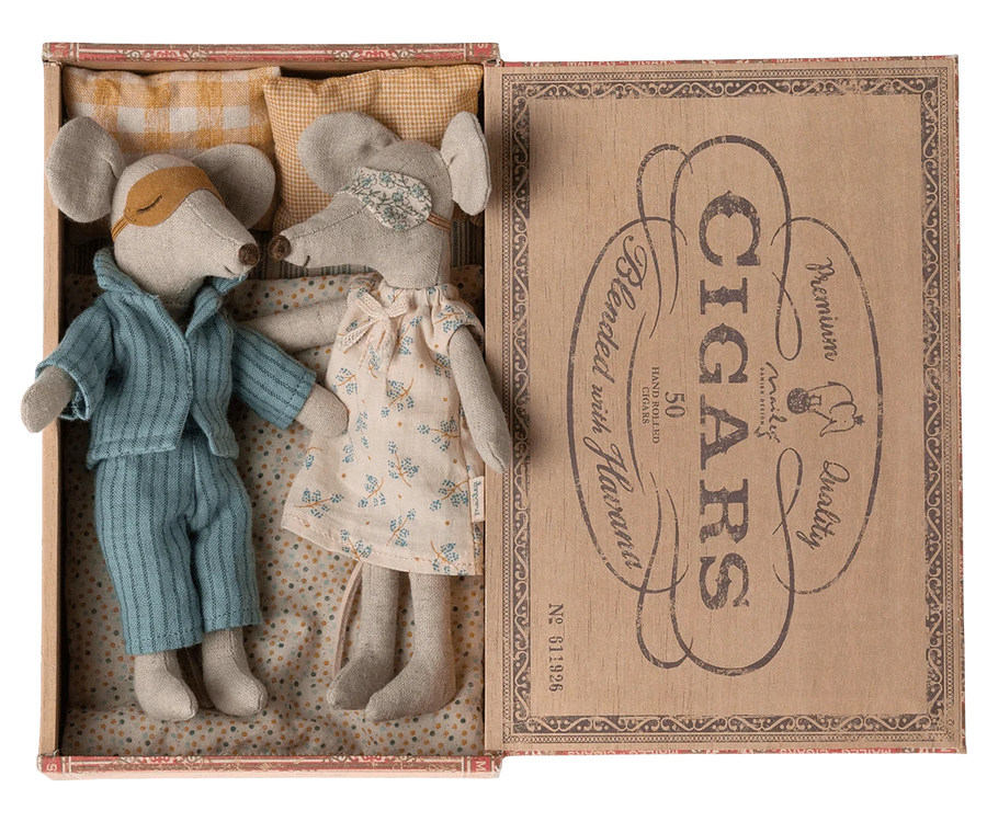 Maileg Toy Mum & Dad Mice in Cigarbox | Maileg