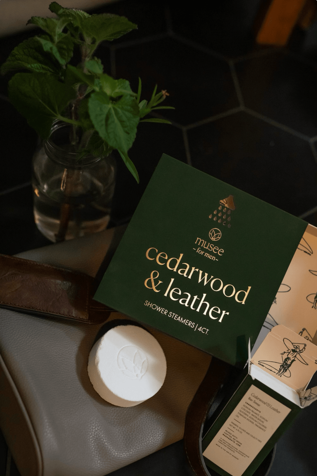 Musee Bath & Body Cedarwood & Leather Shower Steamers