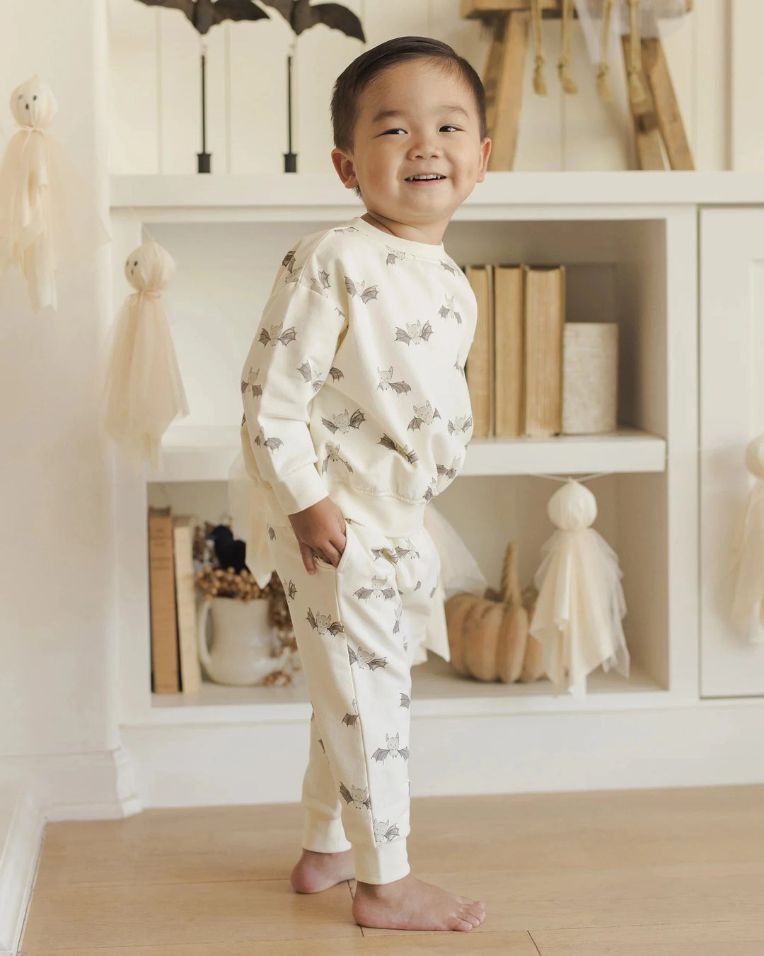 Quincy Mae Baby Relaxed Fleece Sweatpant - Bats