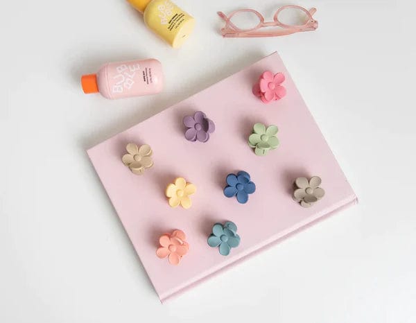 Talking Out Of Turn Hair Accessories Flower Claw Clip