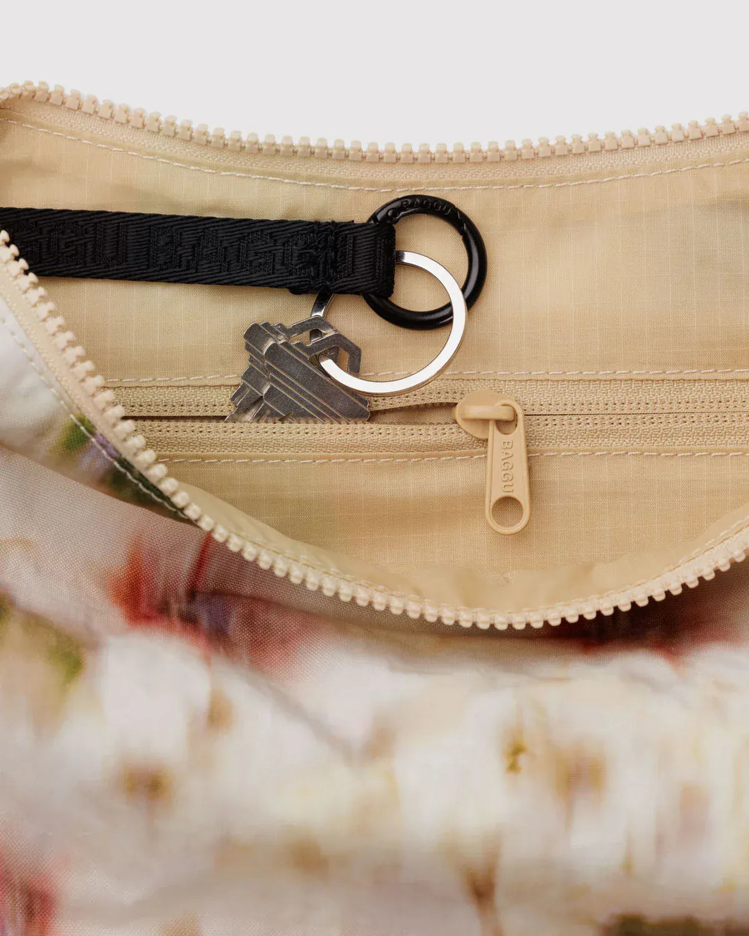 Baggu Fashion Medium Nylon Crescent Bag | Abstract Floral