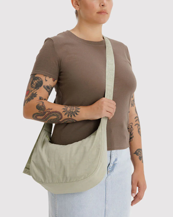 Baggu Fashion Medium Nylon Crescent Bag | Celadon