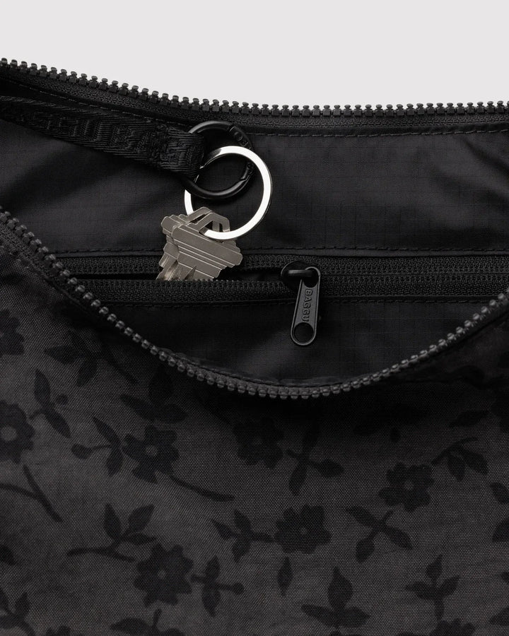 Baggu Fashion Medium Nylon Crescent Bag | Charcoal Ditsy Floral