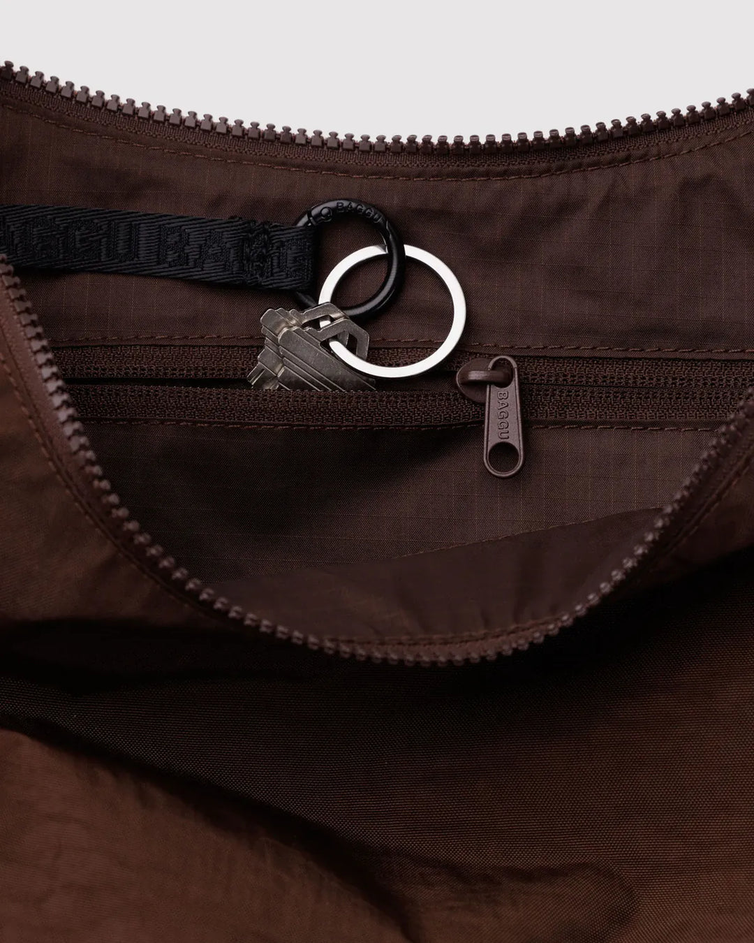 Baggu Fashion Medium Nylon Crescent Bag | Coffee
