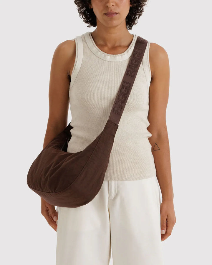 Baggu Fashion Medium Nylon Crescent Bag | Coffee