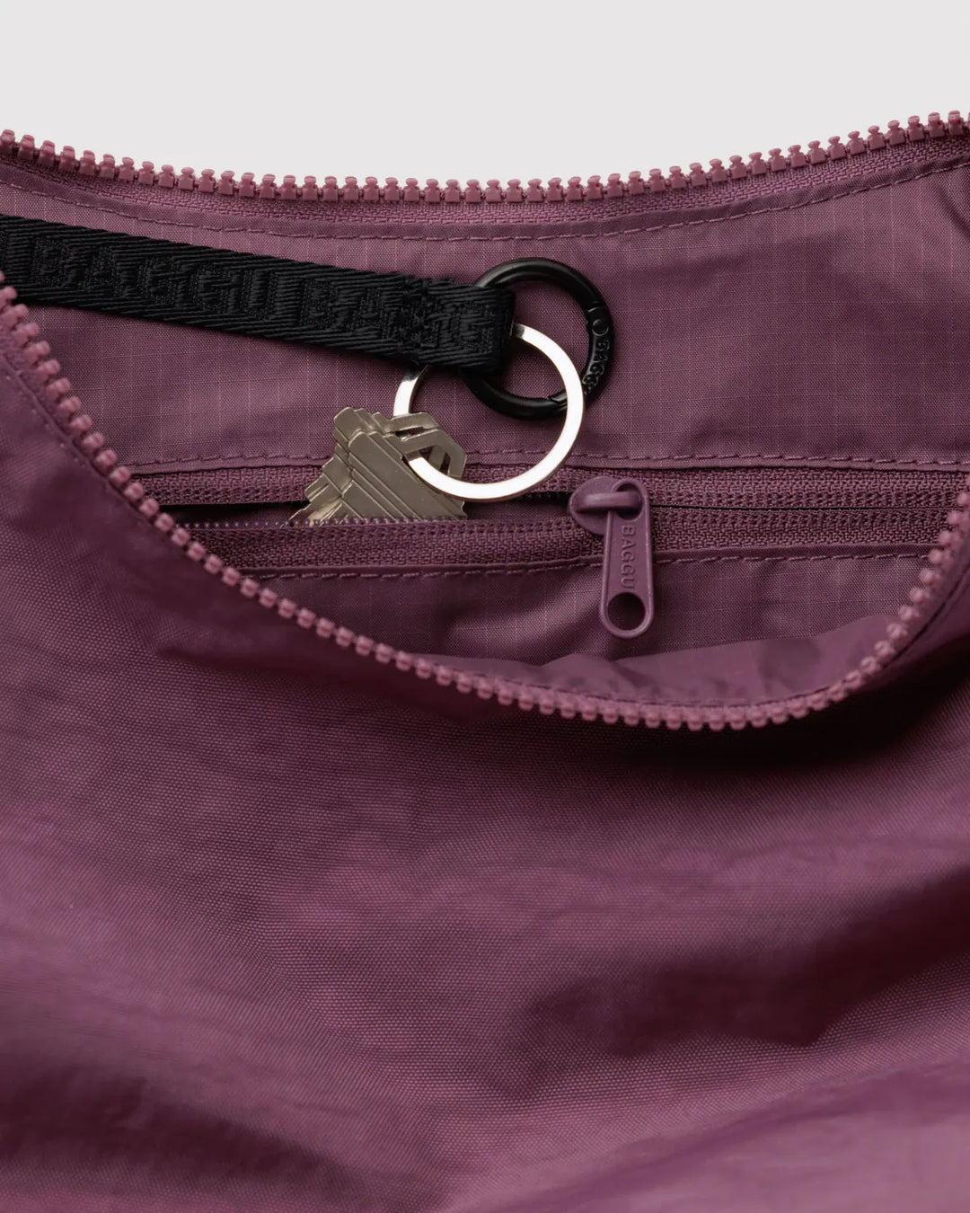 Baggu Fashion Medium Nylon Crescent Bag | Wild Plum