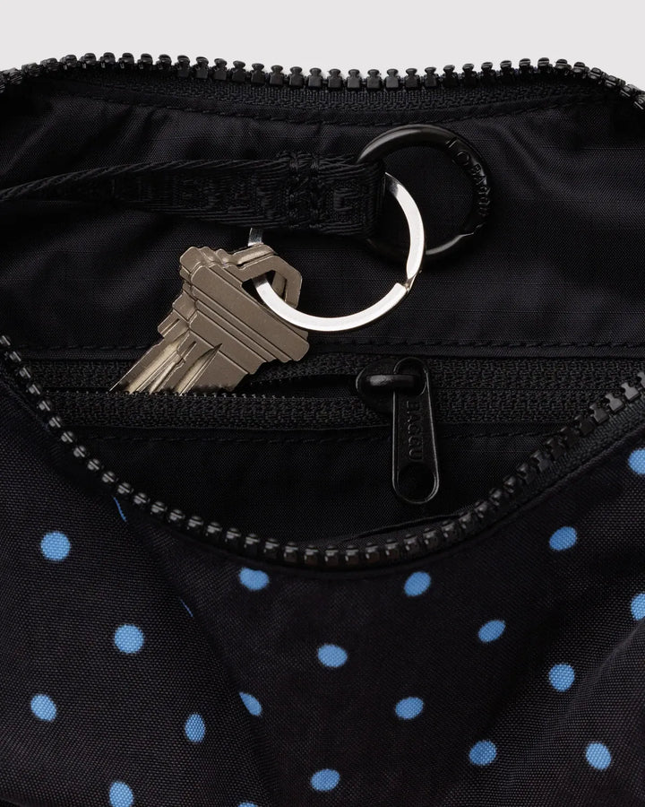 Baggu Fashion Small Nylon Crescent Bag | Black And Sky Blue Micro Dot