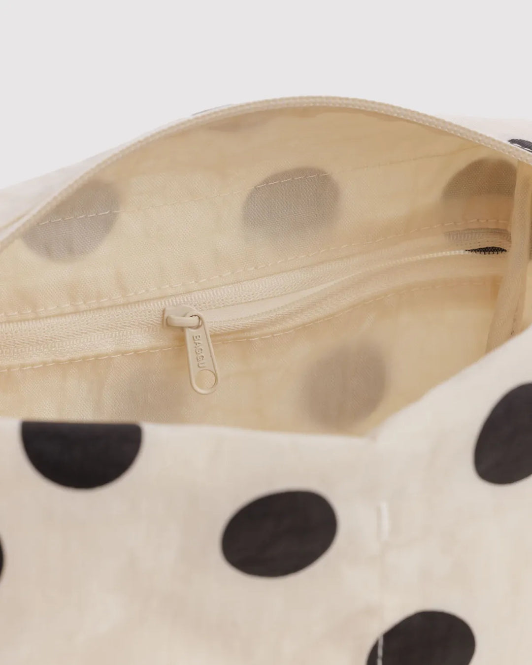 Baggu Gifts Dopp Kit | Cream and Black Polka Dot