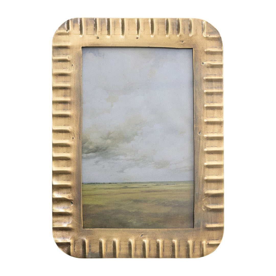 Bloomingville Home Metal Ribbed Photo Frame, Antique Brass Finish (Holds 4" x 6" Photo)