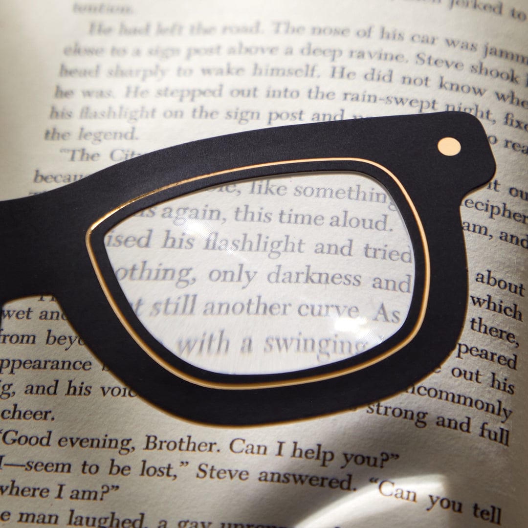Chronicle Books Gifts Classic Readers Bookmark with Magnifier