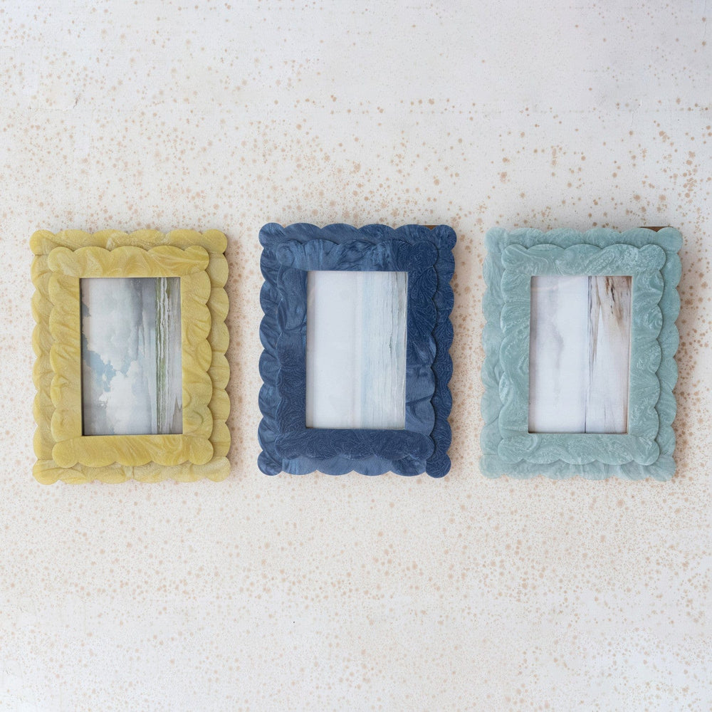 Creative Coop Home 2-Layer Scalloped Photo Frame, 3 Colors (4" x 6" Photo)