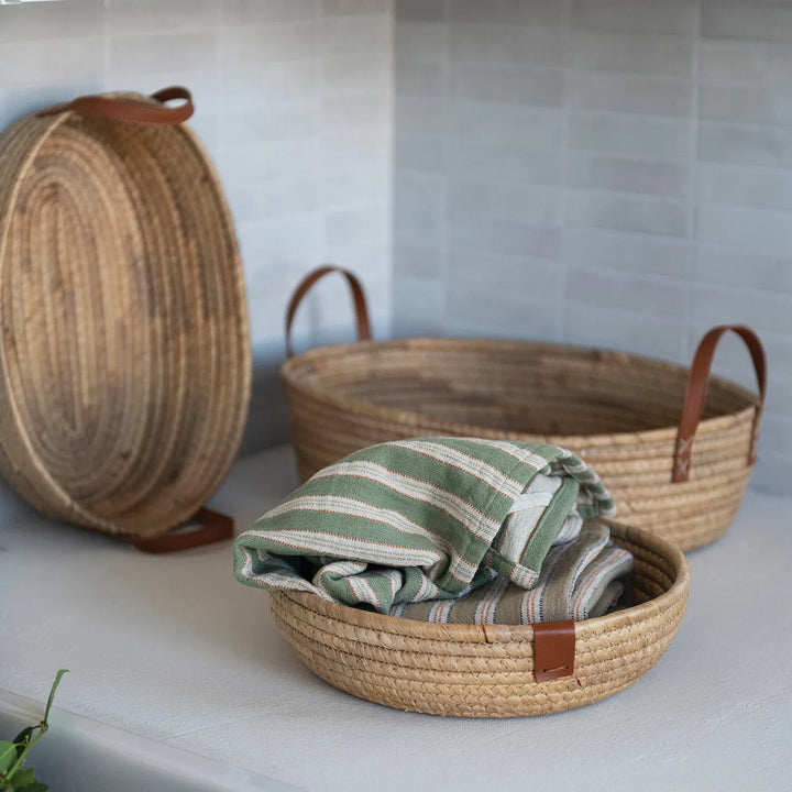 Creative Coop Home Hand-Woven Seagrass and Water Hyacinth Basket