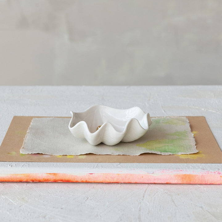 Creative Coop Home Stoneware Clam Shell Shaped Dish with Gold Electroplated Faux Pearl