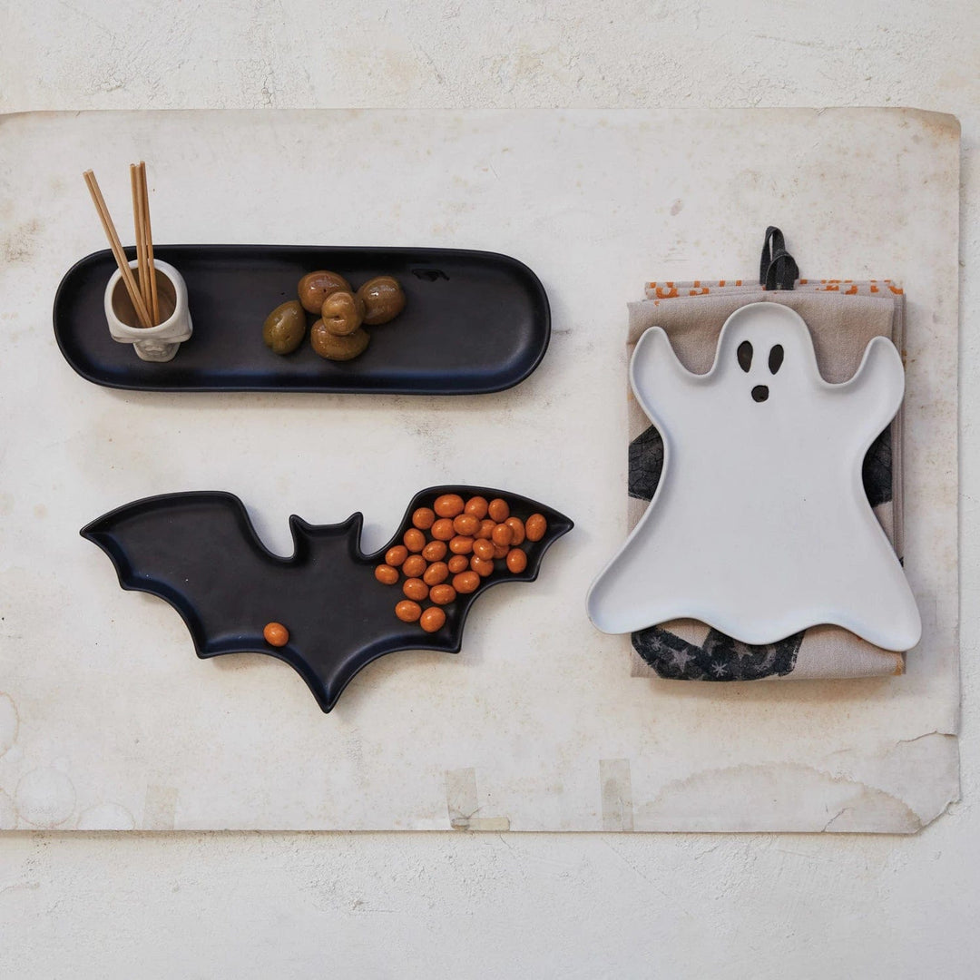 Creative Coop Plate Ghost Shaped Plate | Matte White & Black