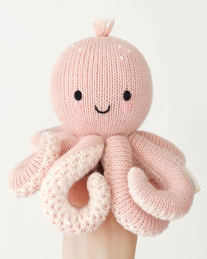 Cuddle + Kind Baby Baby octopus (soft coral pink)
