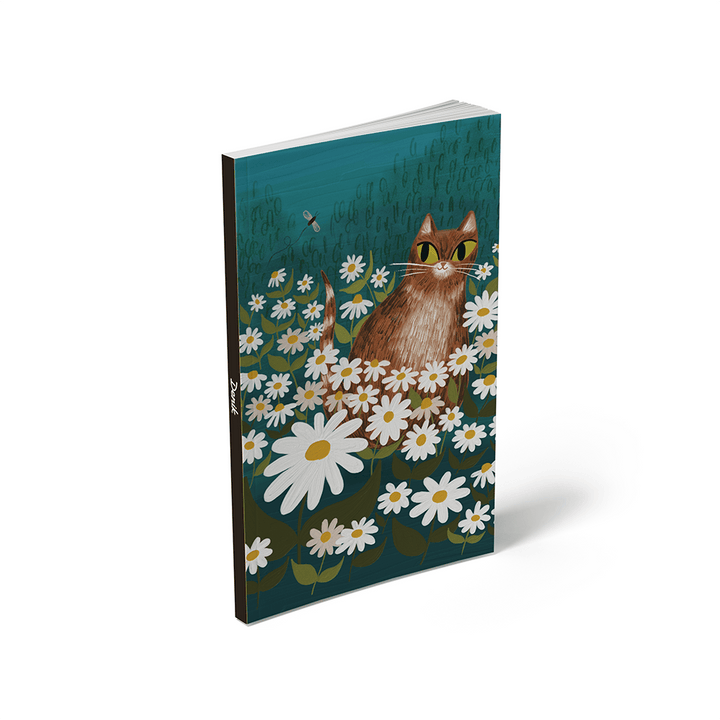 Denik paper Daisy Cat Classic Layflat Notebook Journal