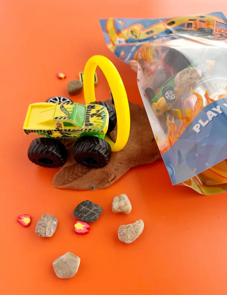 EGK Dough Dough Monster Truck Kiddough Play Kit | Earth Grown KidDough
