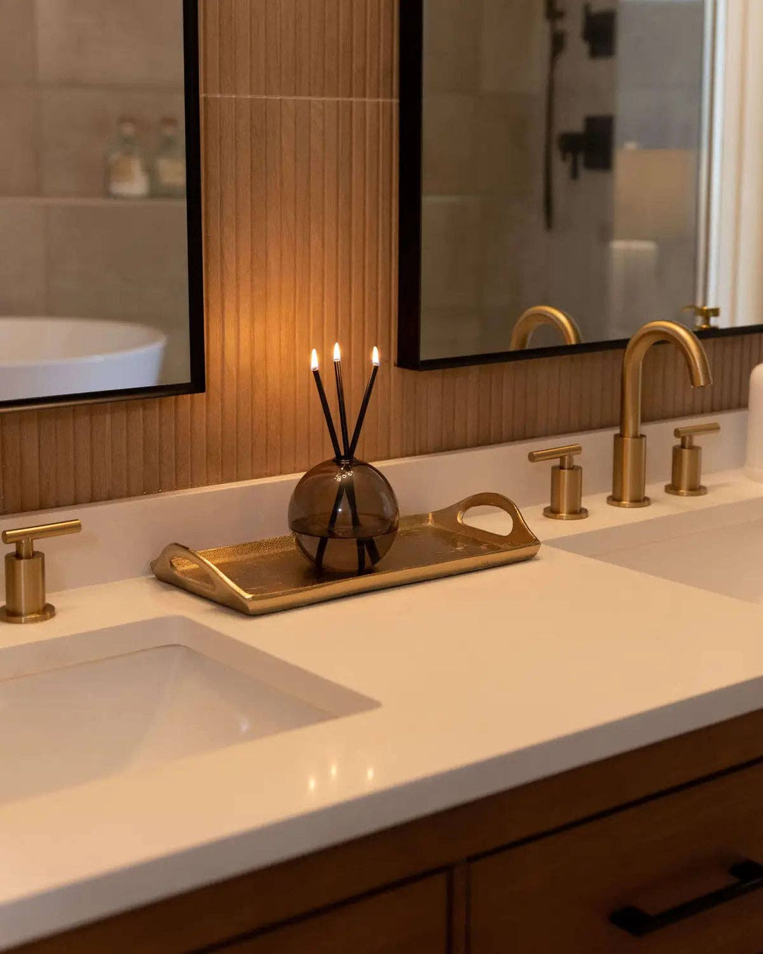 Everlasting Candle Co. Gifts Neva Vase, Storm