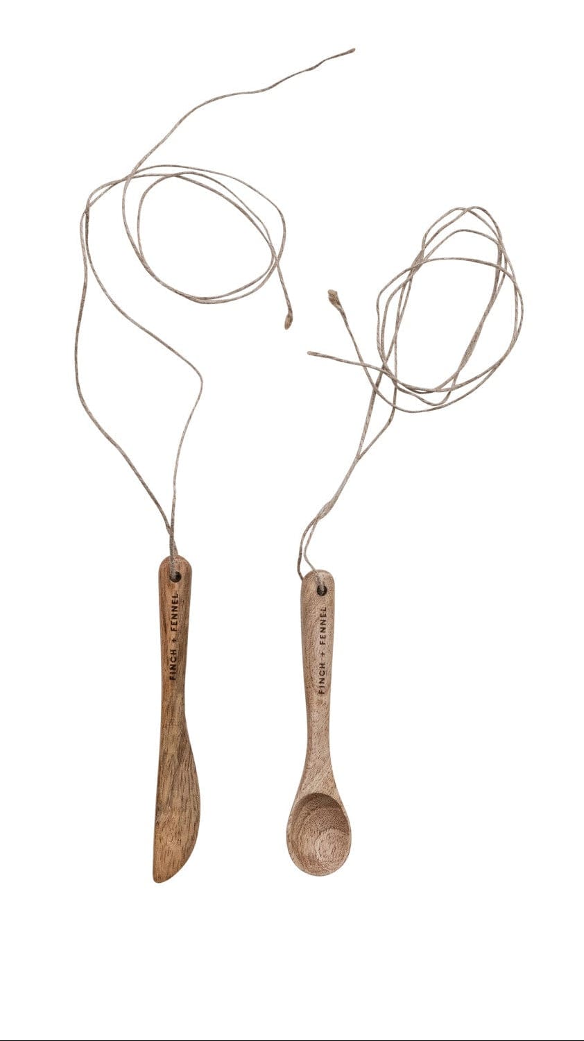 Finch & Fennel Home Mango Wood Cheeseboard Utensils