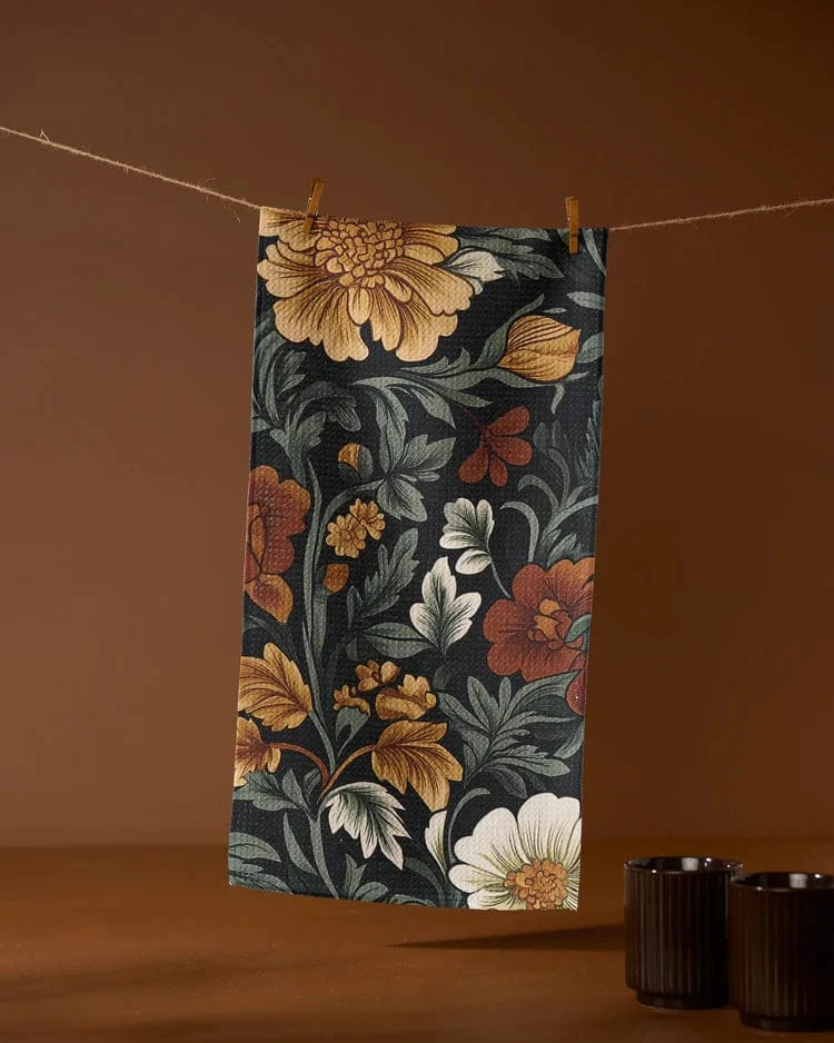 Geometry Holiday Classic Floral Bar Towel