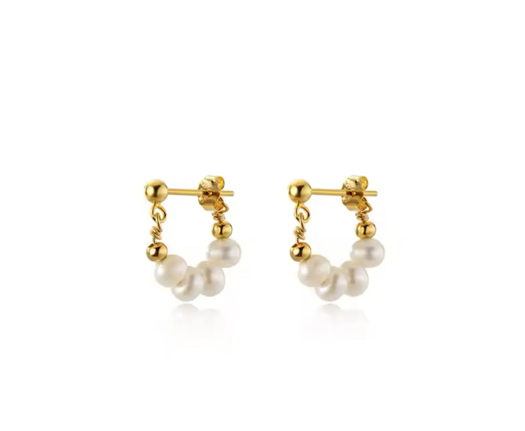 Gracefully Fashion Fresh Water Pearl Huggies