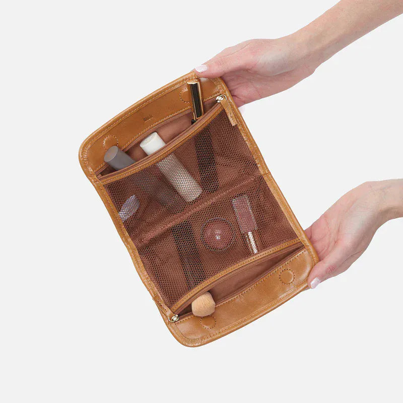 Hobo Fashion Beauty Cosmetic Pouch - Polished Leather | Natural