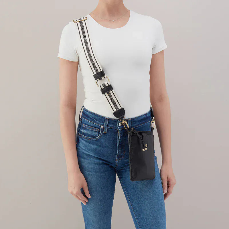 Hobo Fashion Cass Phone Crossbody - Pebbled Leather | Black