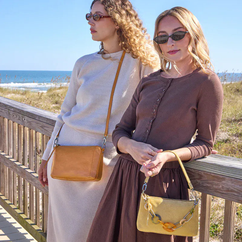 Hobo Fashion Darcy Carry-All Crossbody - Polished Leather | Natural