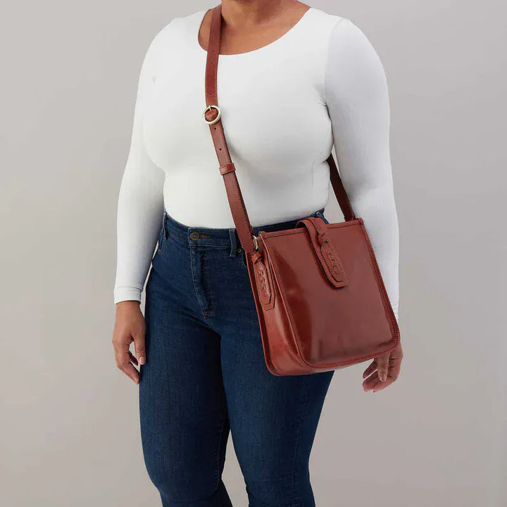 Hobo Fashion Expedition Medium Crossbody - Patina Leather | Pecan Ridge