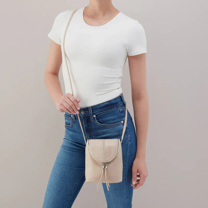 Hobo Fashion Fern Crossbody - Pebbled Leather | Stonewash