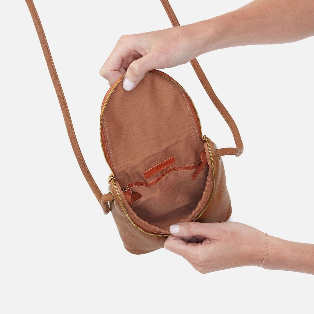 Hobo Fashion Fern Crossbody - Pebbled Leather | Warm Honey