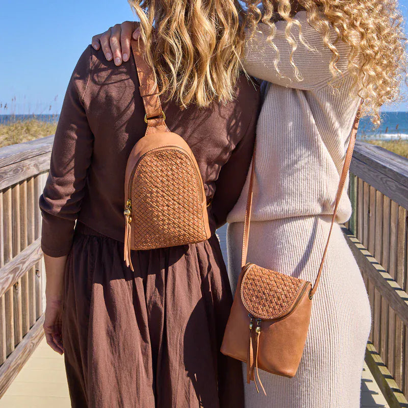 Hobo Fashion Fern Crossbody - Washed Leather | Harvest Wheat
