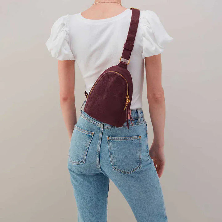 Hobo Fashion Fern Sling - Pebbled Leather | Mulberry Glaze