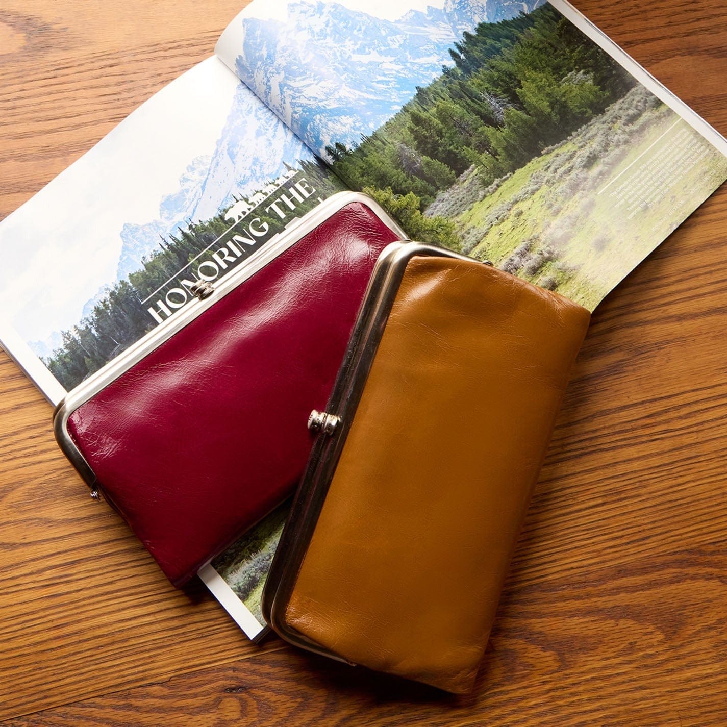 Hobo Fashion Lauren Clutch-Wallet - Polished Leather | Saddleberry