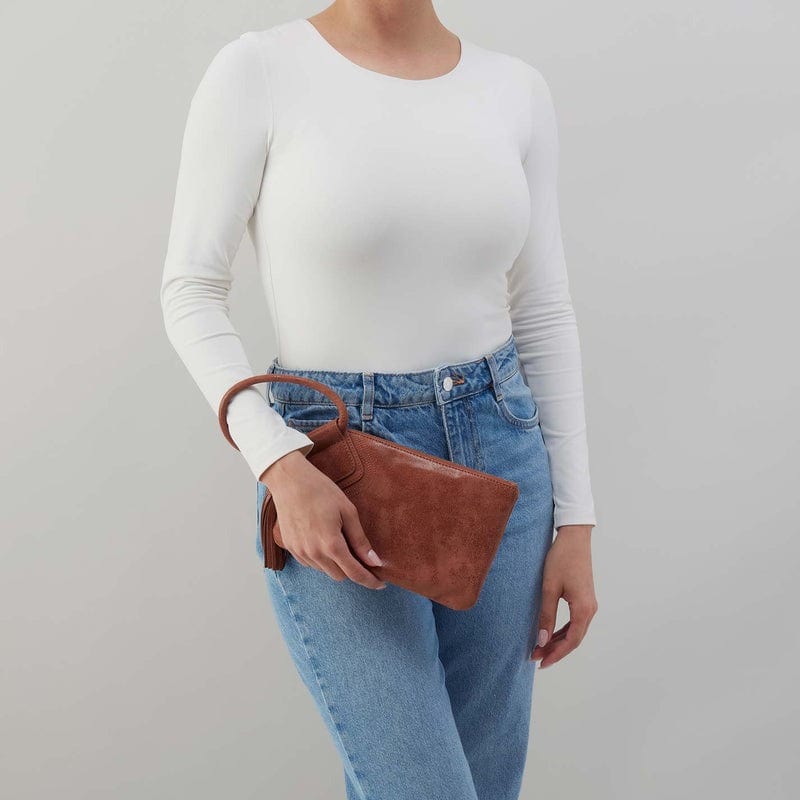 Hobo Fashion Sable Wristlet - Buffed Leather | Burnished Saddle