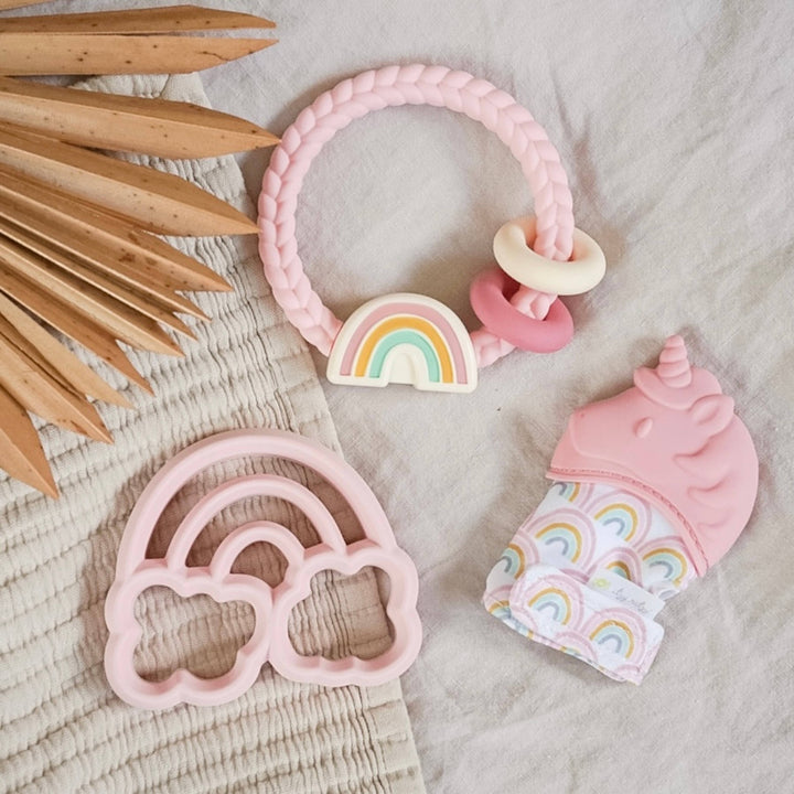 Itzy Ritzy Baby Itzy Mitt™ Silicone Teething Mitts
