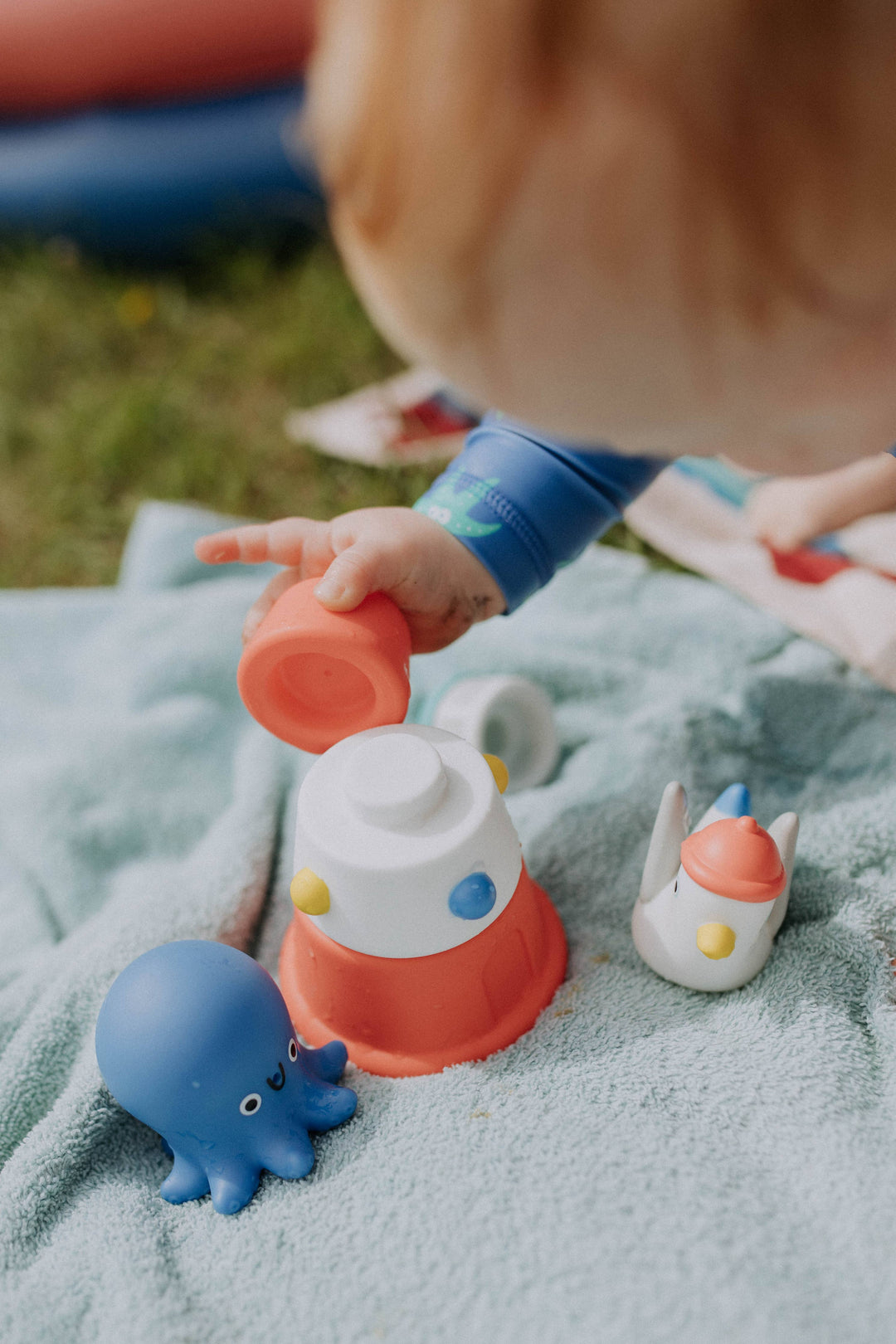 Itzy Ritzy Baby Itzy Stack & Squirt™ Bath + Water Toy