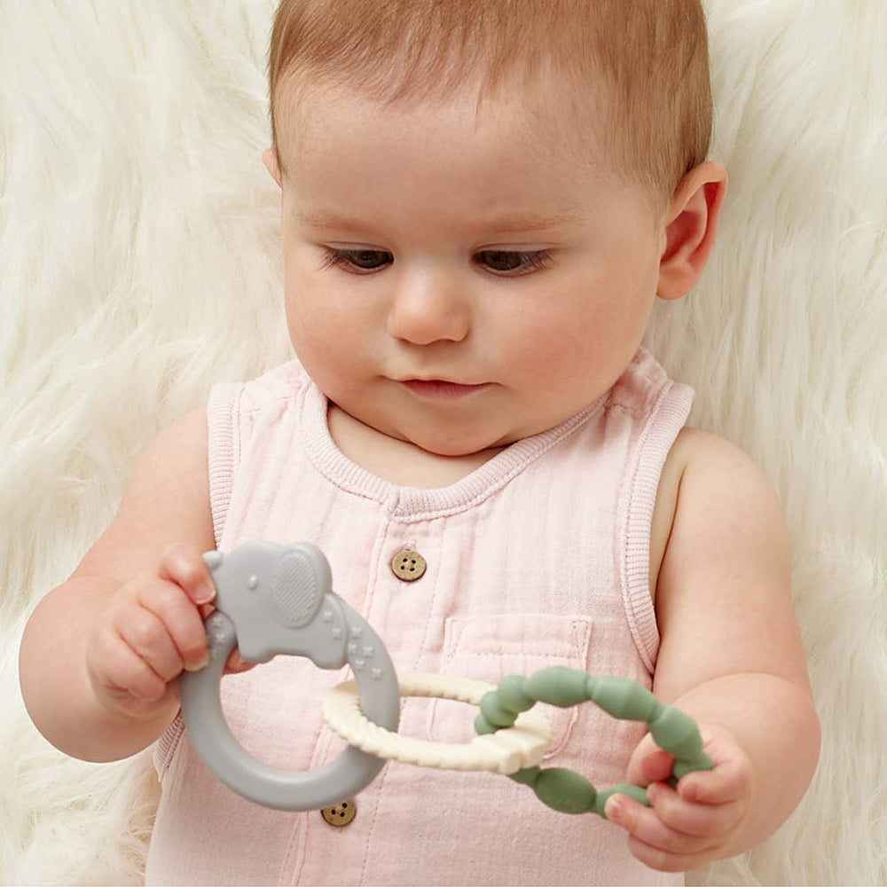 Itzy Ritzy Teether Itzy Loops™