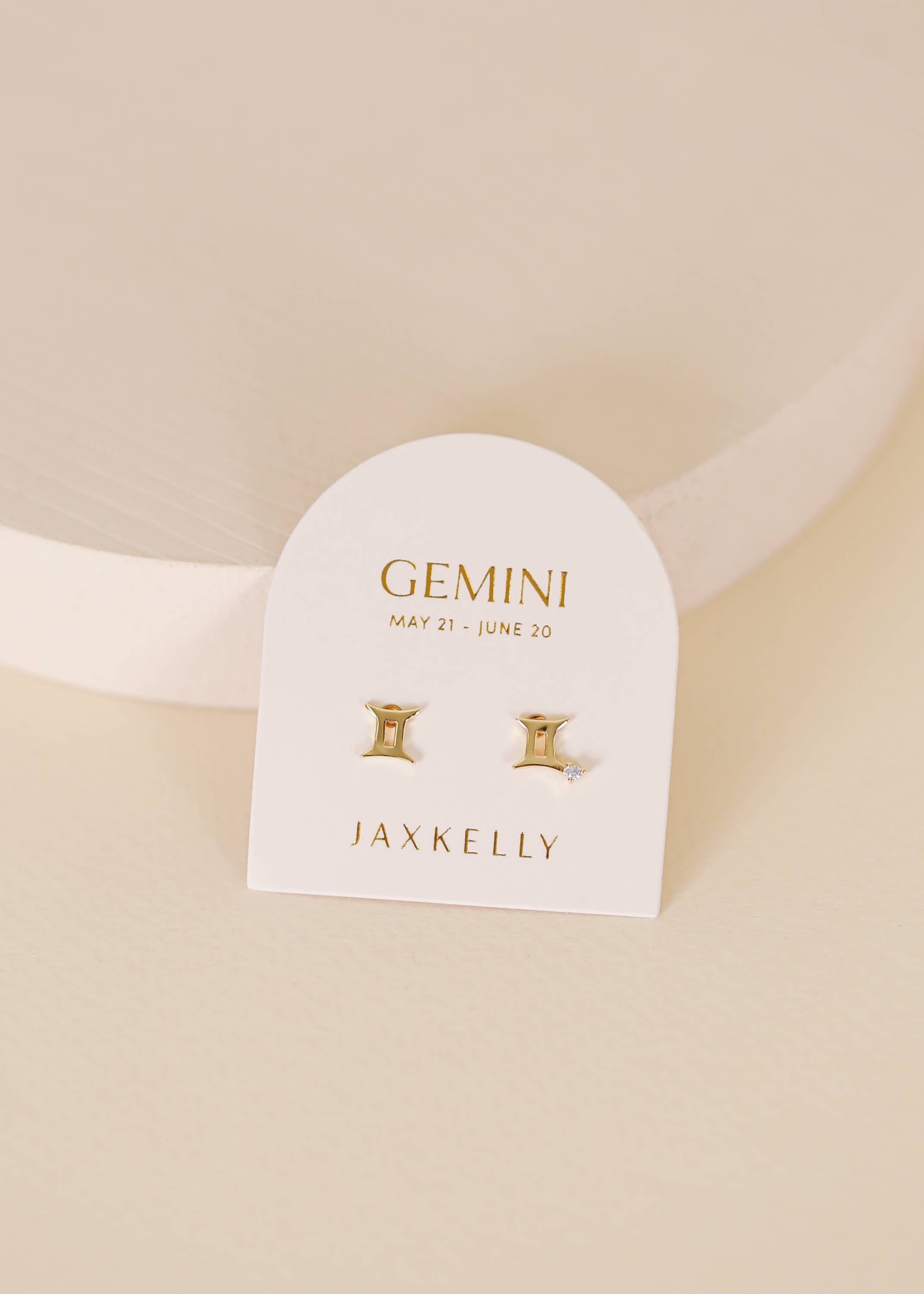 jaxkelly-earrings-zodiac-gold-earrings-gemini-39835470856388.jpg?v\u003d1726633142\u0026width\u003d900