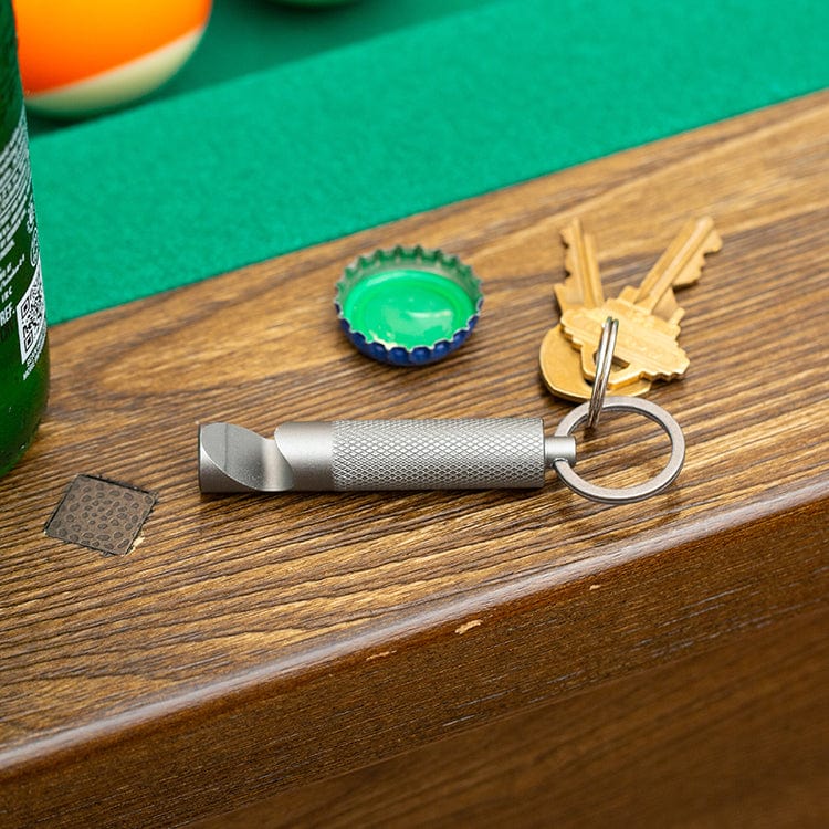 Kikkerland Gifts Chug It! Tool