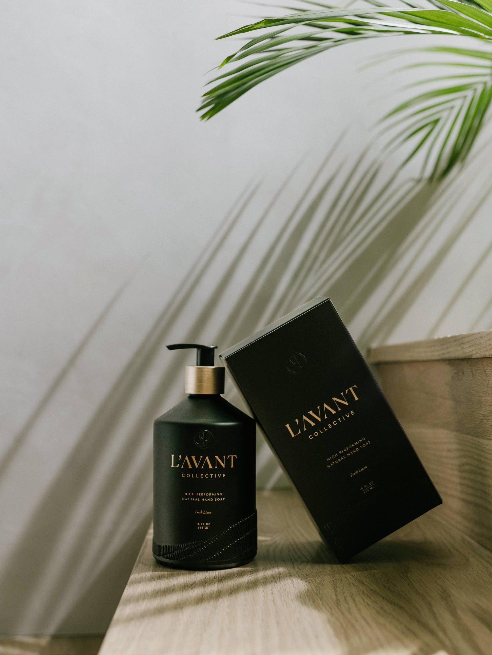 L'AVANT Collective Gifts Fresh Linen Hand Soap