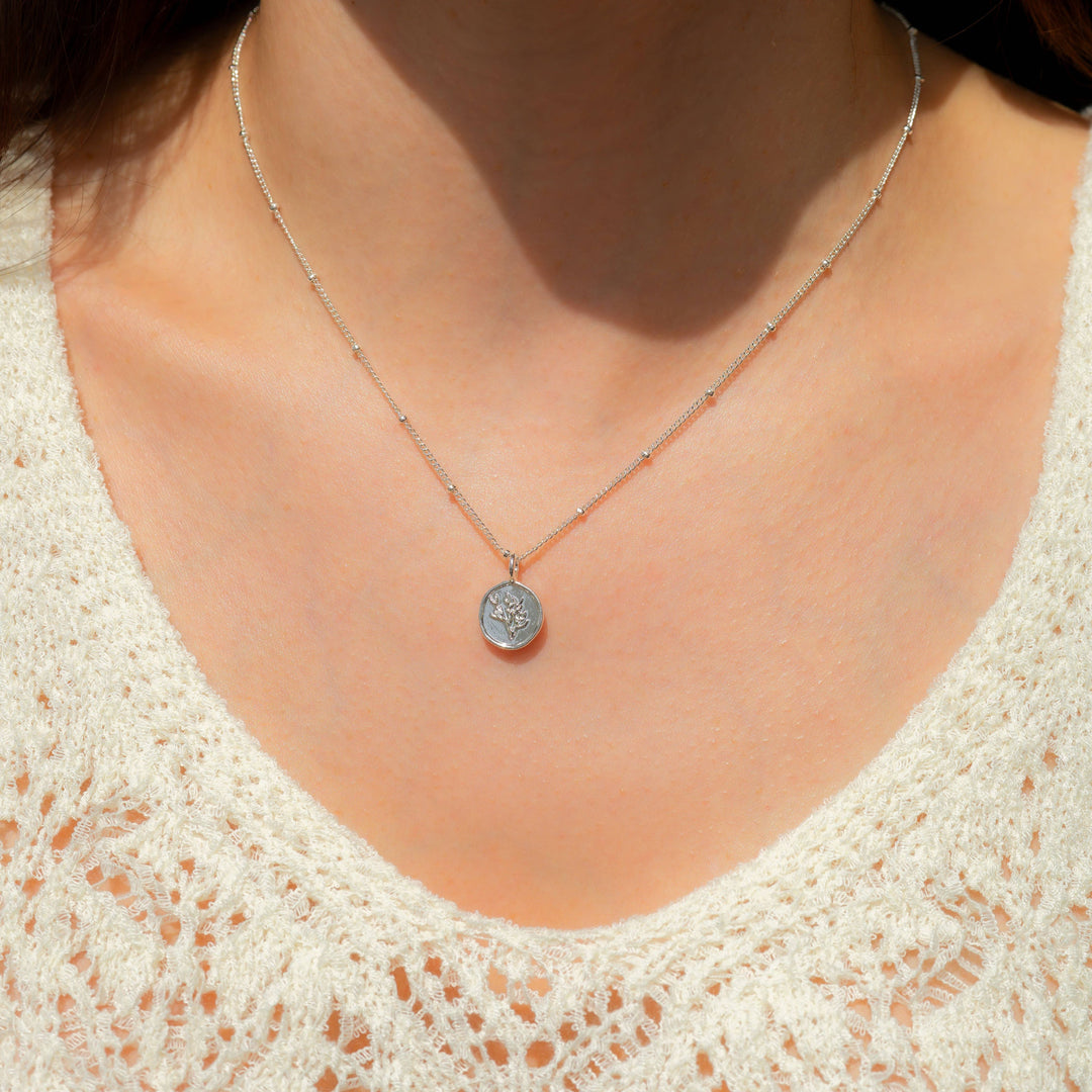 Lucky Feather Fashion Ocean Life Necklace - Silver - Coral
