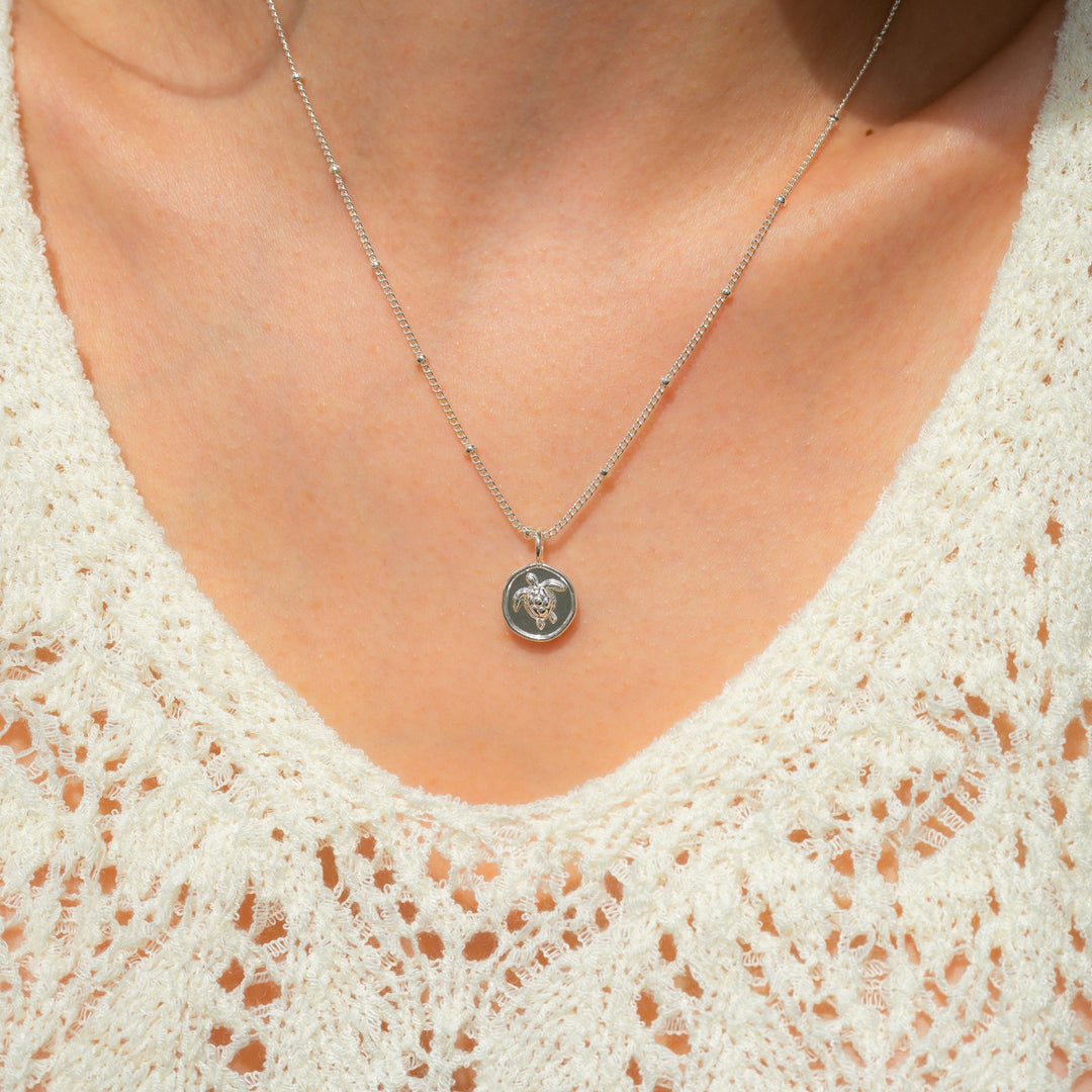 Lucky Feather Fashion Ocean Life Necklace - Silver - Sea Turtle