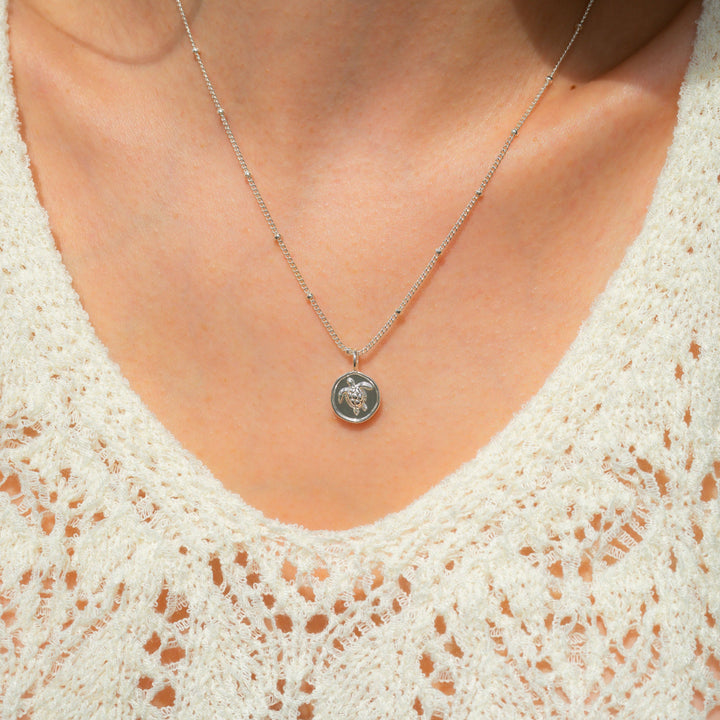 Lucky Feather Fashion Ocean Life Necklace - Silver - Sea Turtle
