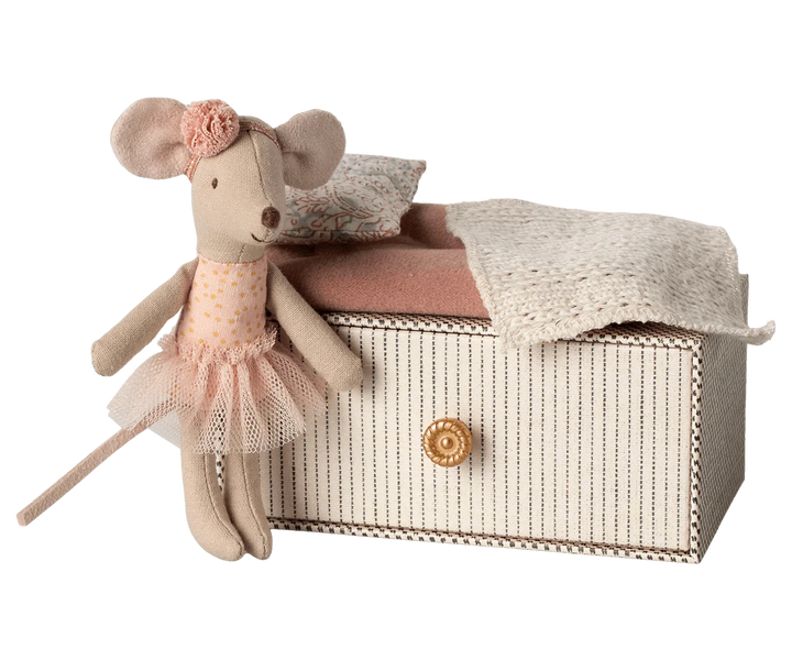 Maileg Dollhouse Dance Mouse in Daybed, Little Sister | Maileg