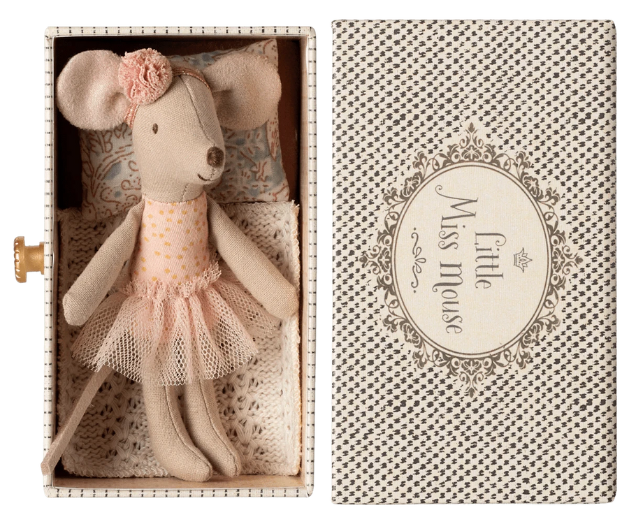 Maileg Dollhouse Dance Mouse in Daybed, Little Sister | Maileg