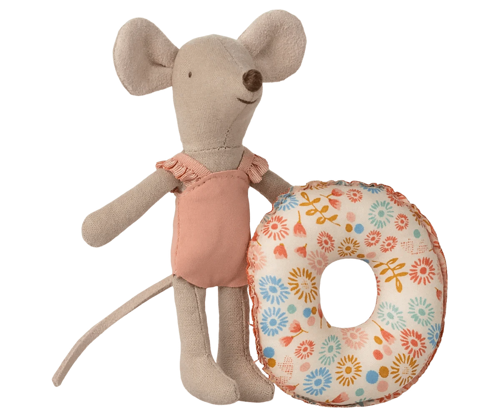 Maileg Toy Beach mouse with float, Little sister - Flower | Maileg