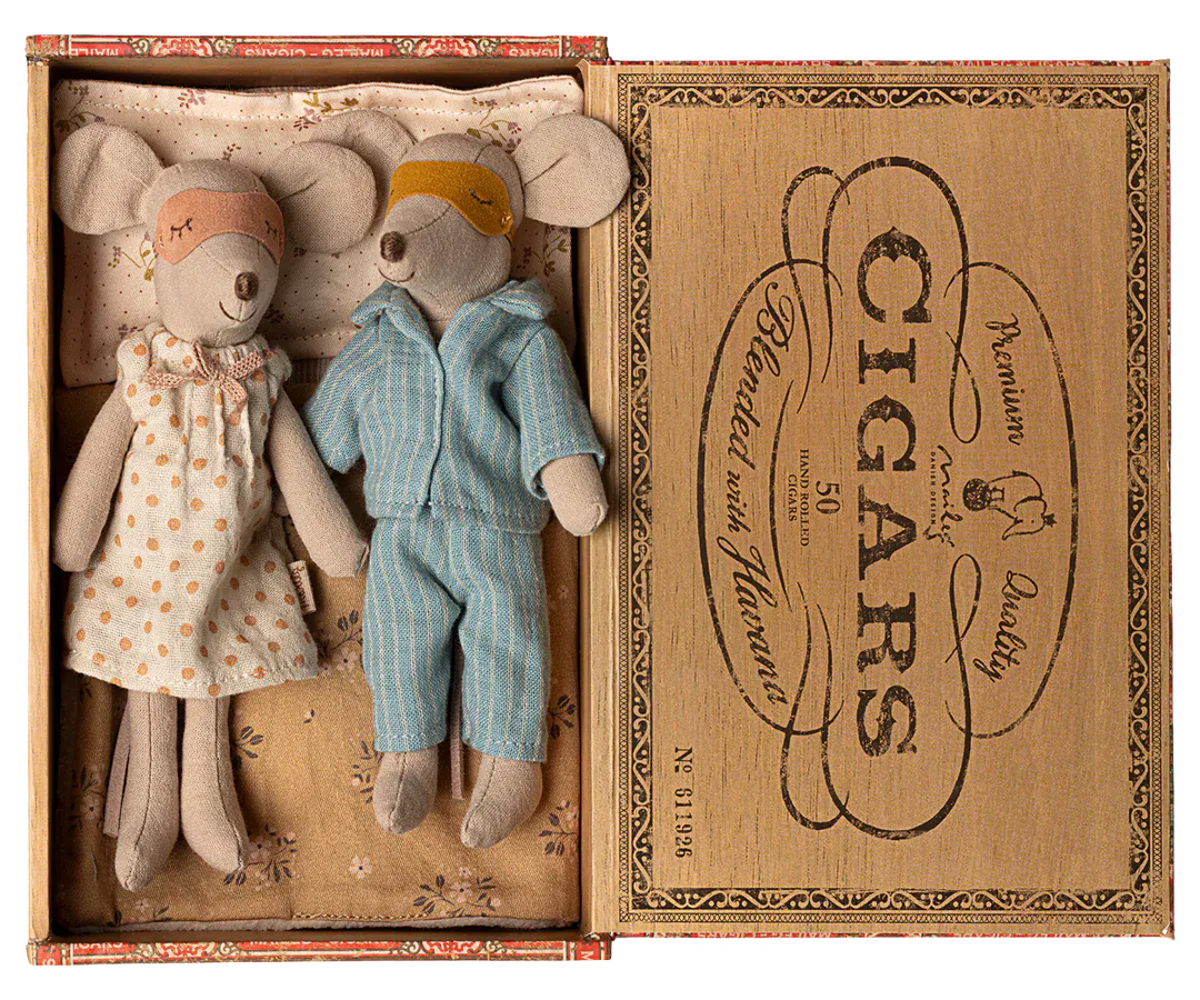 Maileg Toy Mum & Dad Mice in Cigarbox | Maileg
